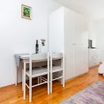 Apartments Carmelo